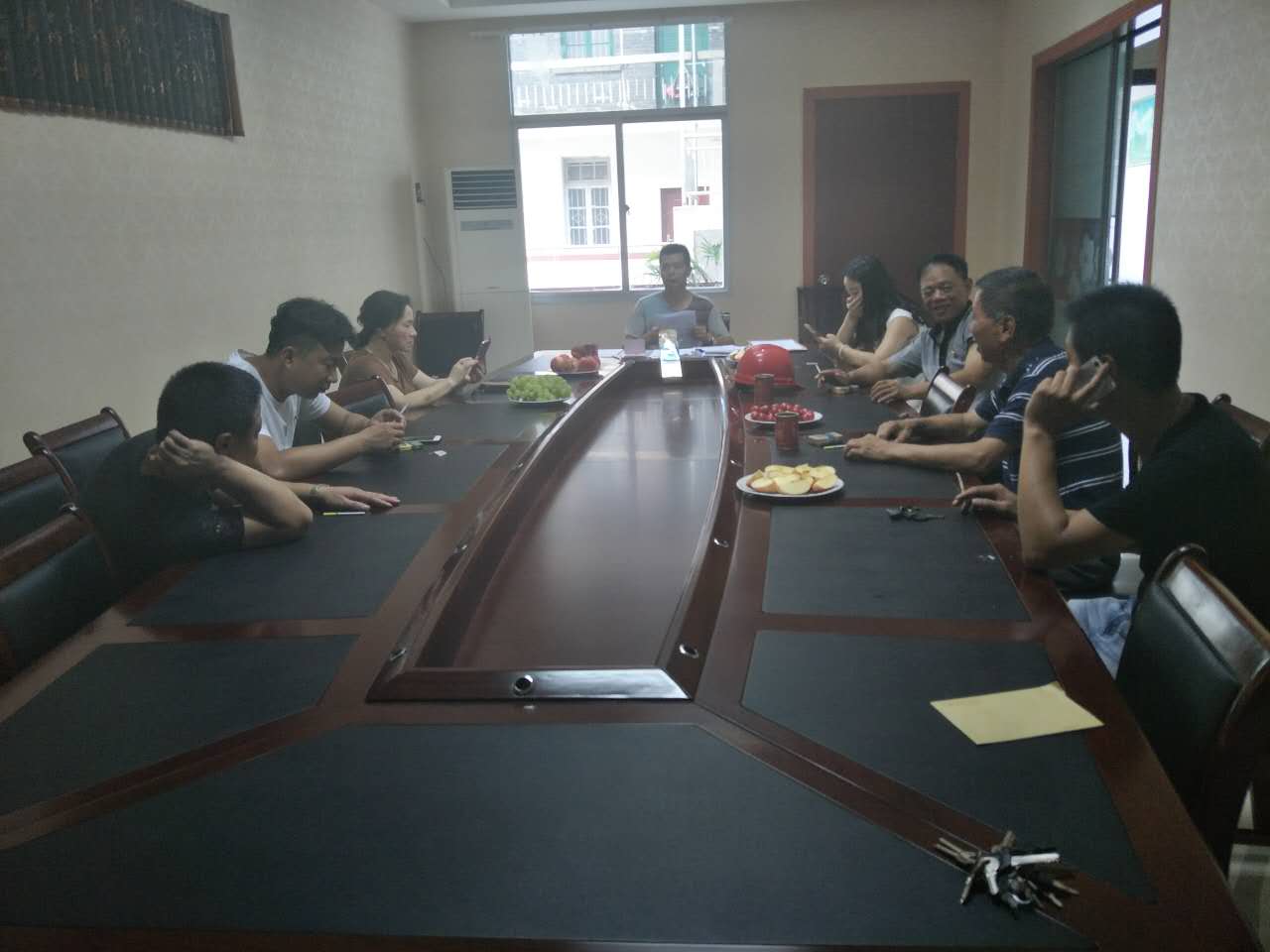 2017年7月1日黨員會(huì)議《會(huì)議主題：一、學(xué)習(xí)廖俊波找差距、抓落實(shí)主題組織生活會(huì)。二、學(xué)習(xí)袁毅同志在學(xué)習(xí)廖俊波同志先進(jìn)事跡座談會(huì)上的講話。三、劉云山在福建調(diào)研時(shí)強(qiáng)調(diào)學(xué)習(xí)弘揚(yáng)廖俊波同志崇高精神在為民實(shí)干中發(fā)揮先鋒模范作用的文章?！? onmousewheel=