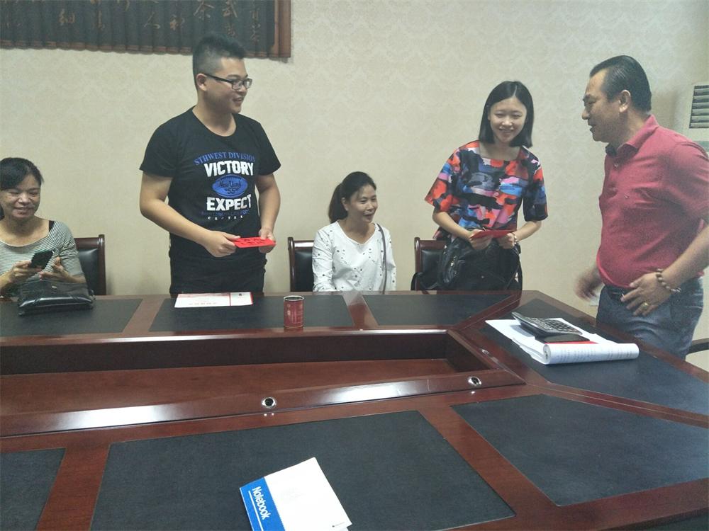 福建易順建筑工程有限公司2017年第一屆：“金秋助學(xué)，學(xué)子圓夢(mèng)，誠(chéng)信你我，感恩社會(huì)”