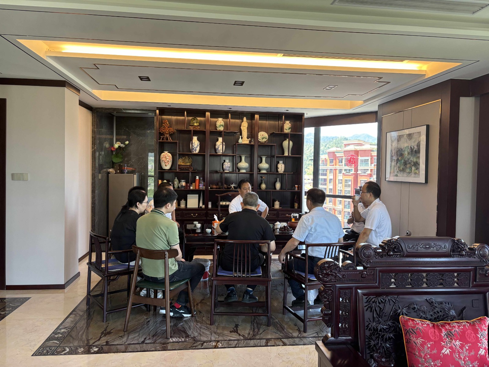 南平市住建局領(lǐng)導(dǎo)蒞臨易順建工集團(tuán)有限公司,共話建筑行業(yè)新機(jī)遇與挑戰(zhàn)