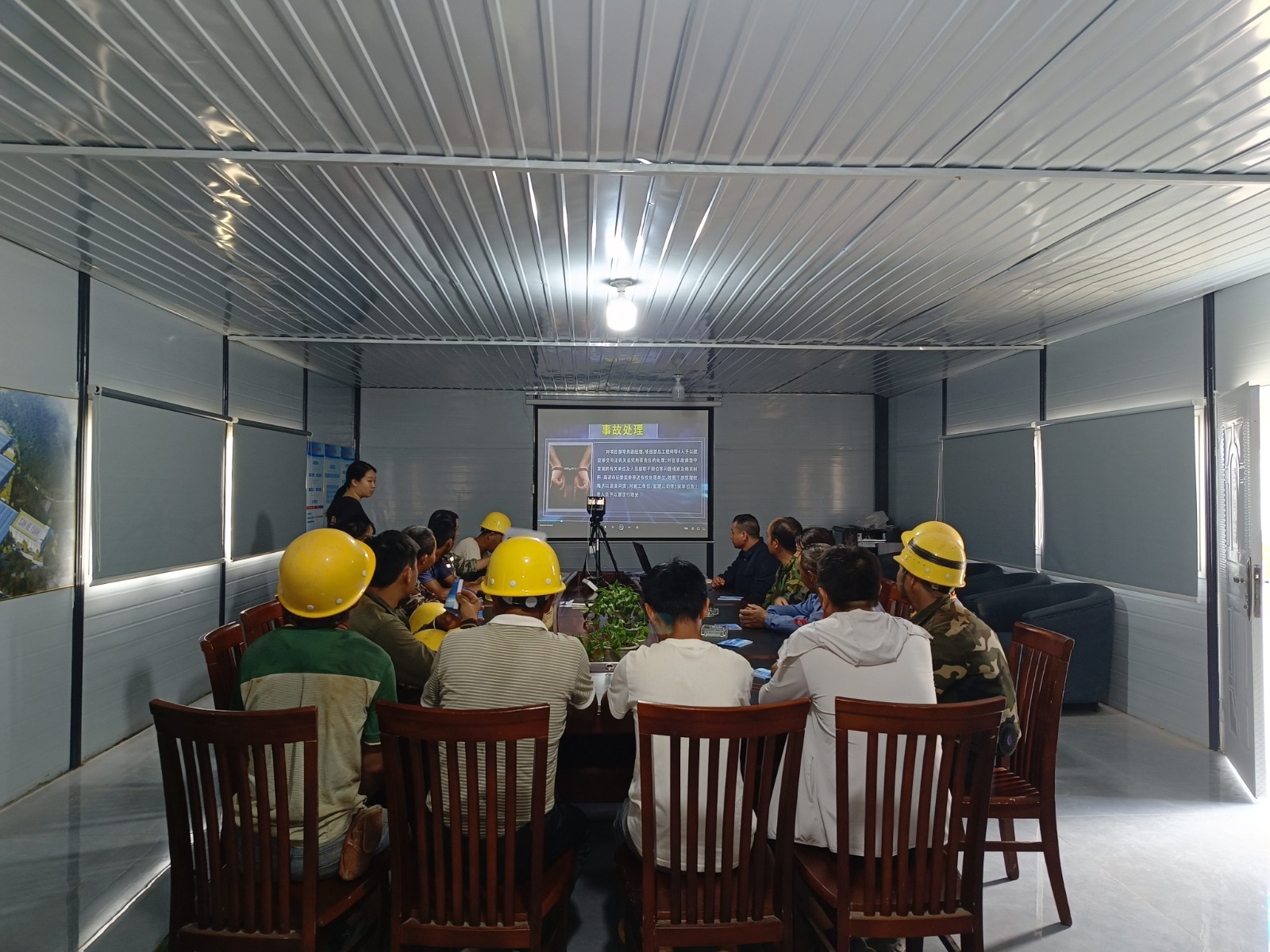南平市建筑業(yè)協(xié)會助力易順建工:強(qiáng)化工傷預(yù)防培訓(xùn),共筑安全生產(chǎn)防線