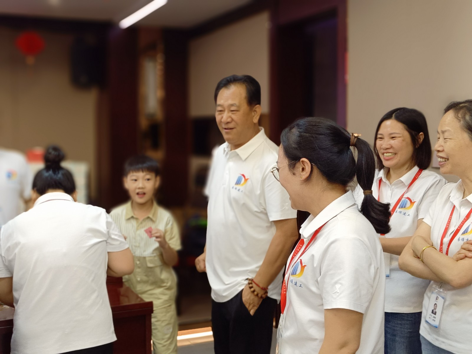 “易聚中秋團(tuán)圓意，順啟事業(yè)新篇章”易順建工集團(tuán)2024年中秋活動(dòng)圓滿舉行